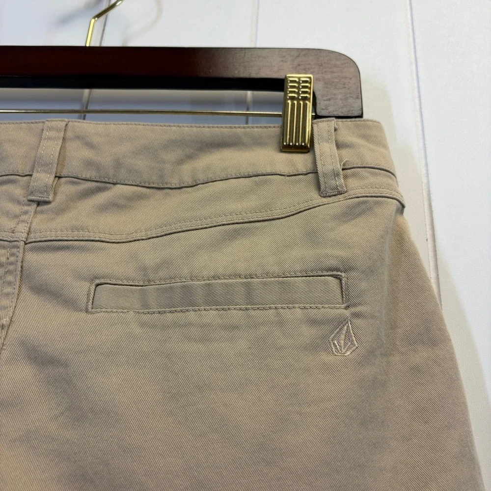 Volcom Y2K Micro Mini Chino Shorts Women Size 27 Khaki Skater Summer Minimalist - Picture 8 of 9